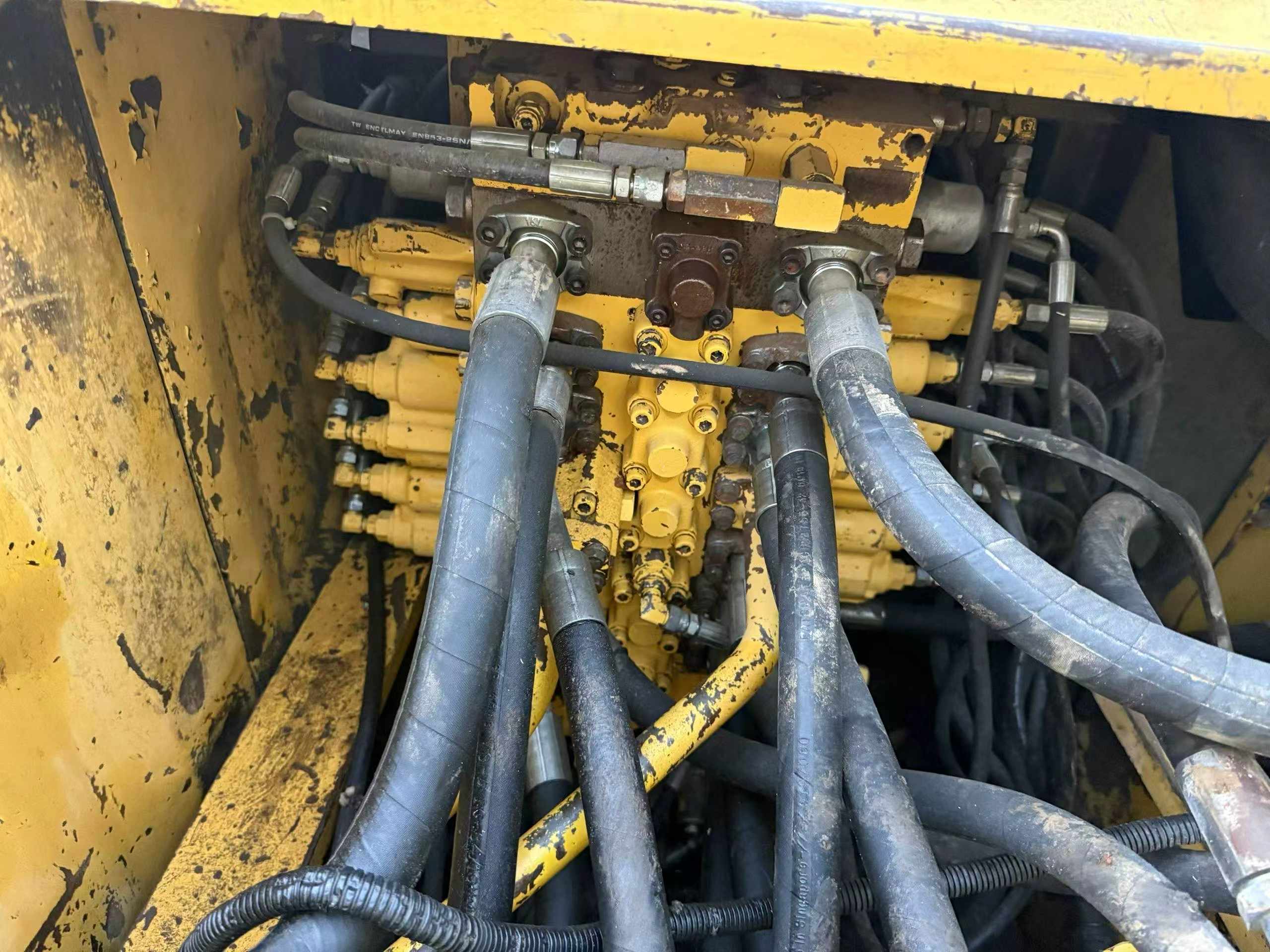 Buy Komatsu PW200-7 Used Excavator / 7 Used Komatsu PW200-7 Excavator 2016 Model / 7