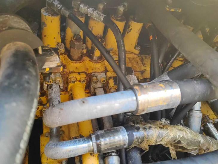 Buy Caterpillar 320D Used Excavator / 1