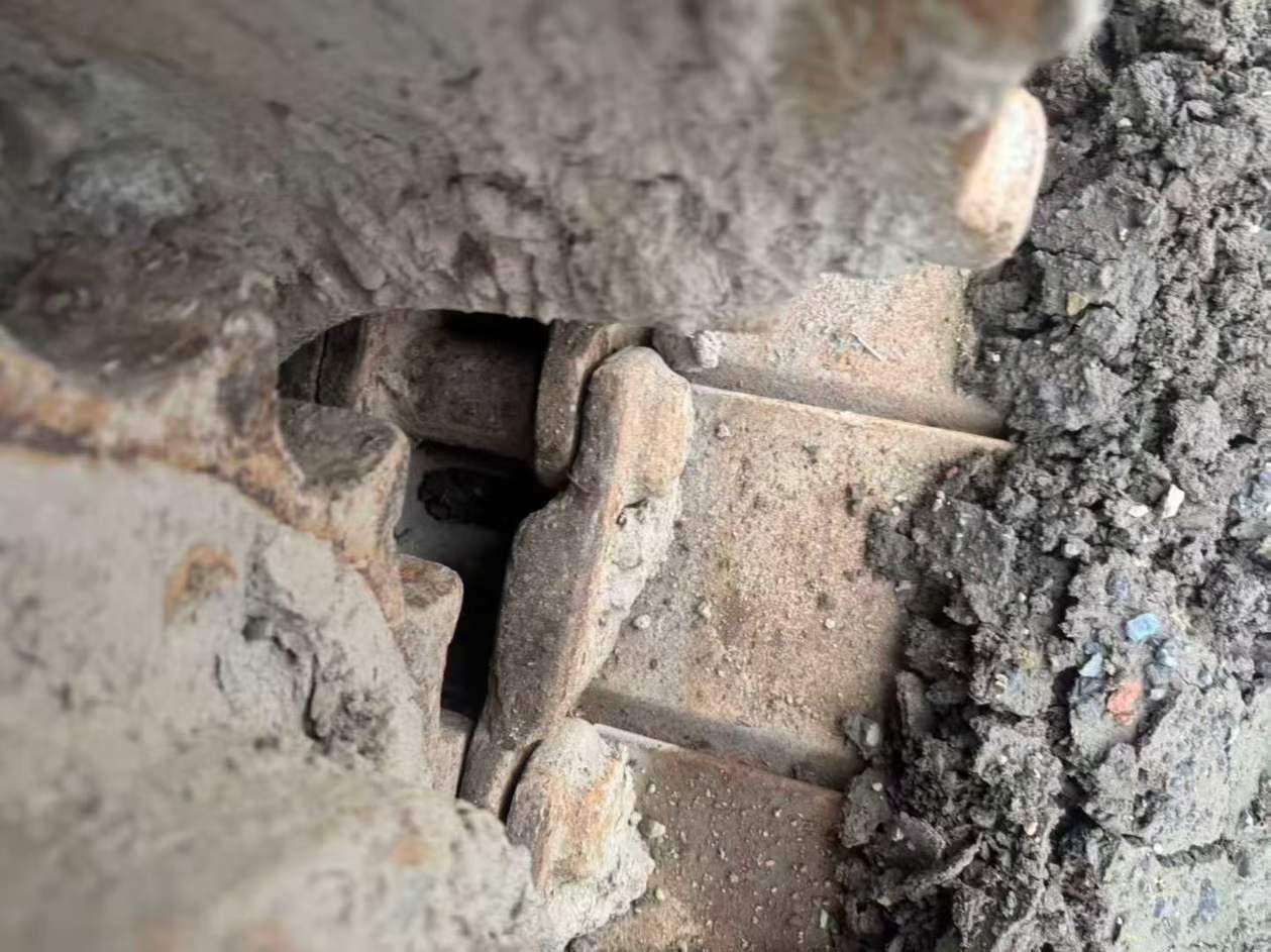 Buy Hitachi ZX240-3 Used Excavator / 6 Used Hitachi ZX240-3 Excavator 2016 Model / 6