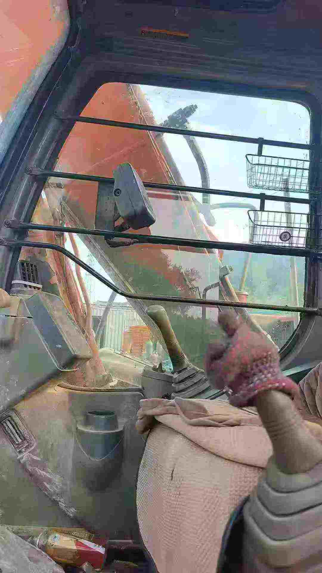 Buy Hitachi ZX110 Used Excavator / 5 Used Hitachi ZX110 Excavator 2016 Model / 5