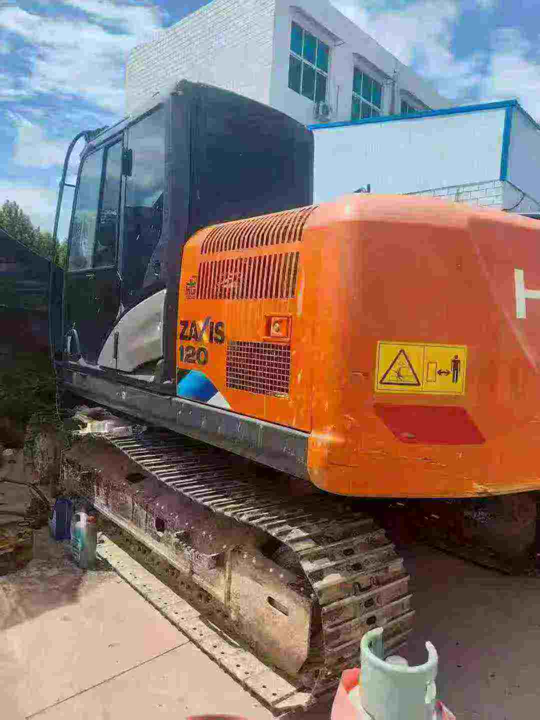 Buy Hitachi ZX120 Used Excavator / 1
