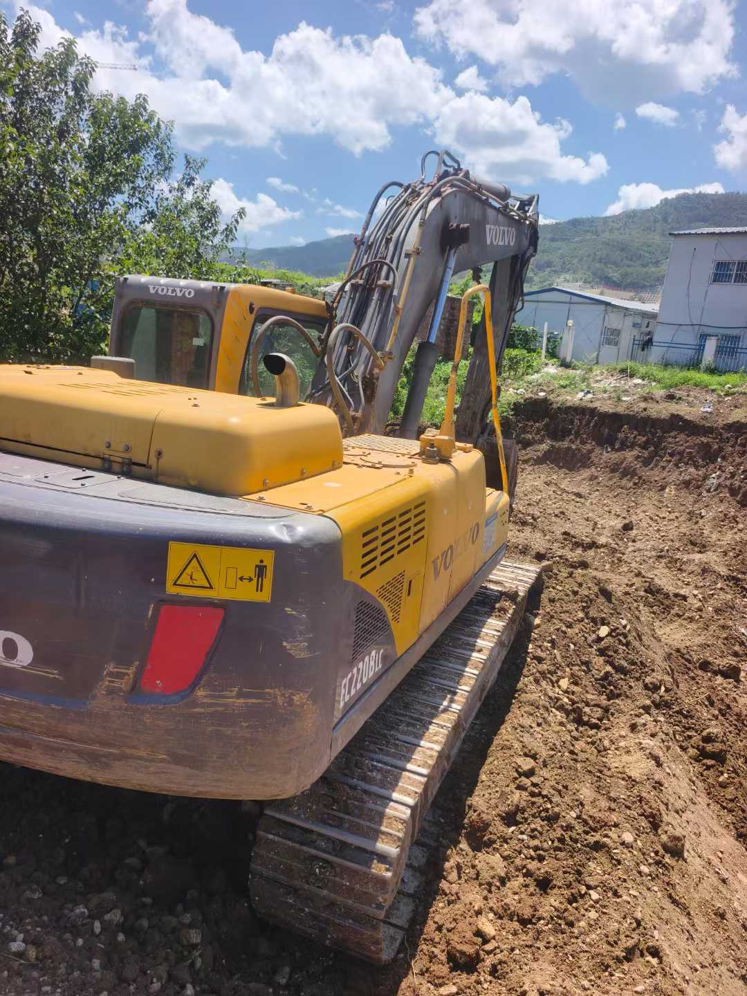 Buy Volvo EC20 Used Excavator / 3 Used Volvo EC20 Excavator 2016 Model / 3