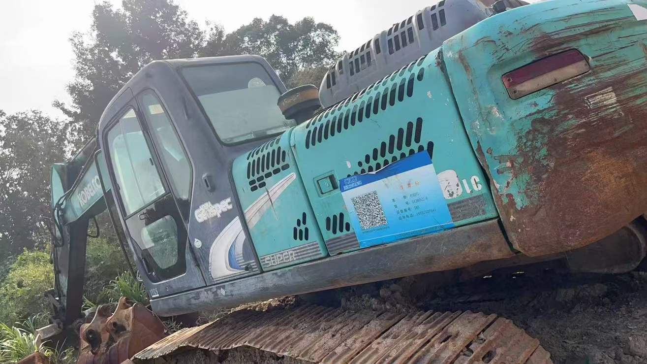Buy Kobelco SK60 Used Excavator / 1