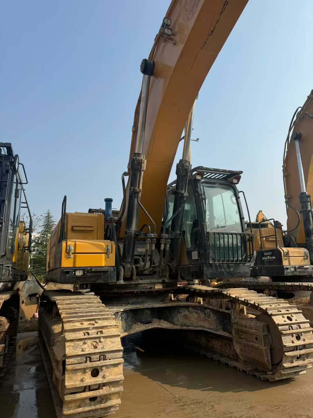Buy Sany SY650H Used Excavator / 1