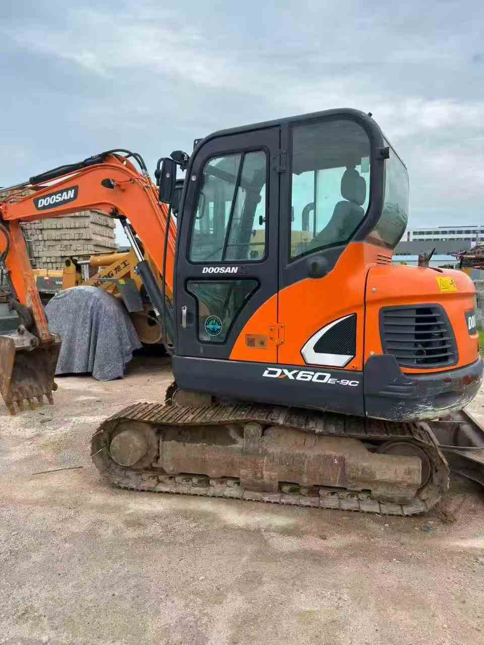 Buy Doosan DX60 Used Excavator / 6 Used Doosan DX60 Excavator 2021 Model / 6