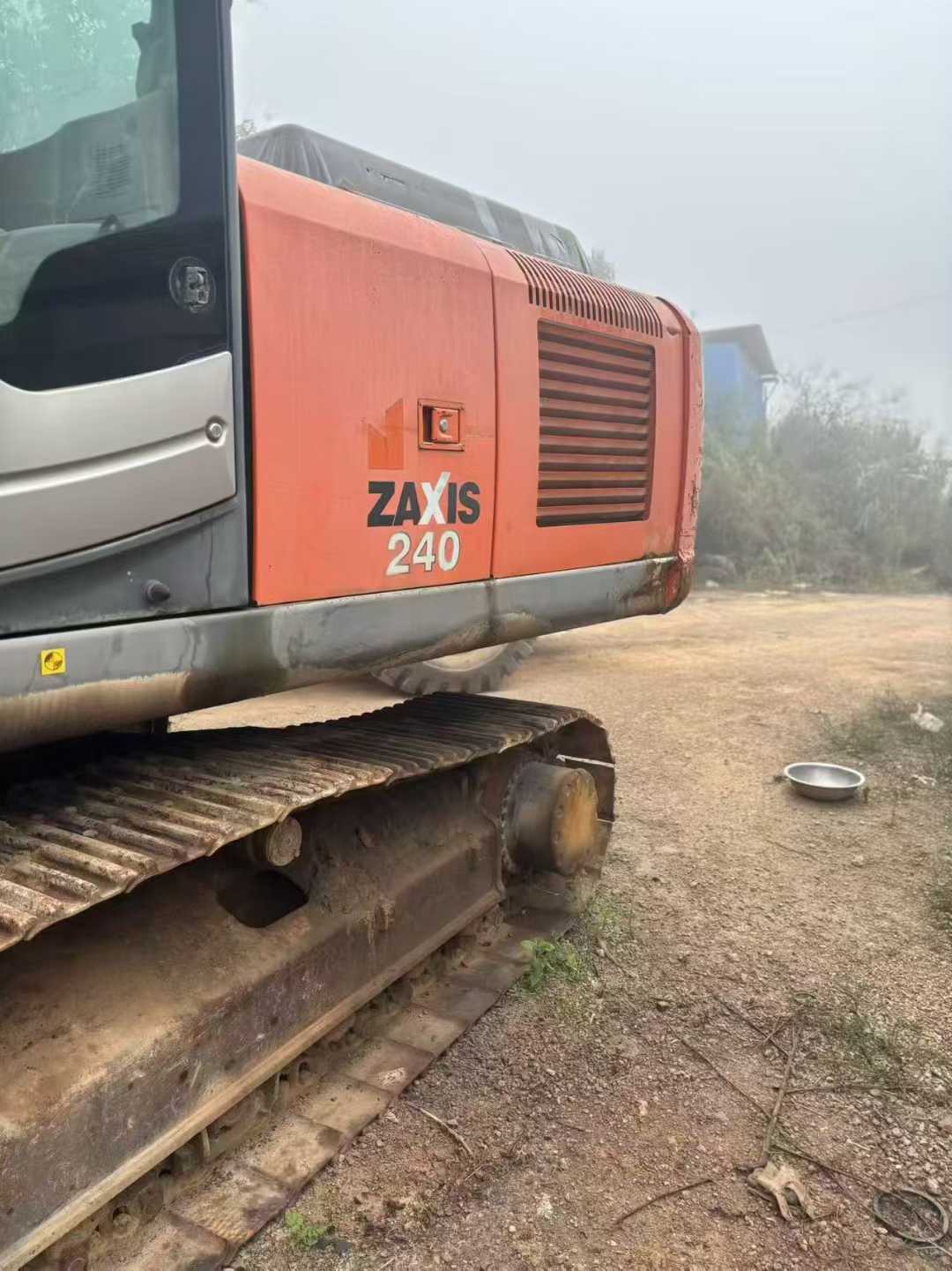 Buy Hitachi ZX240 Used Excavator / 1