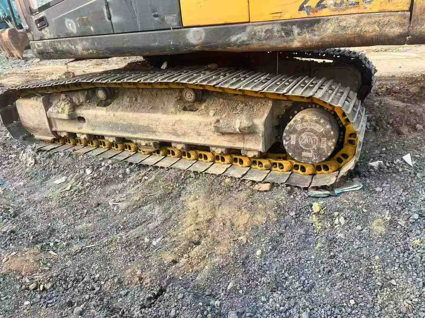 Buy Hyundai R215-7C Used Excavator / 8 Used Hyundai R215-7C Excavator 2016 Model / 8