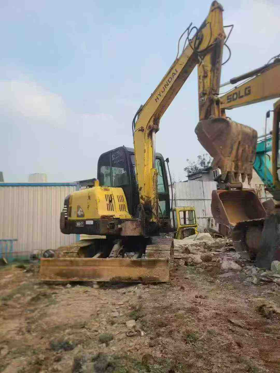 Buy Hyundai HX60 Used Excavator / 4 Used Hyundai HX60 Excavator 2014 Model / 4