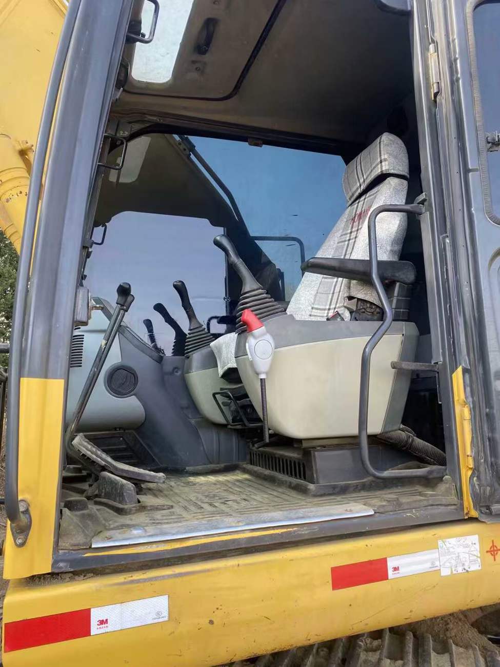 Buy Komatsu PC200 Used Excavator / 7 Used Komatsu PC200 Excavator 2016 Model / 7