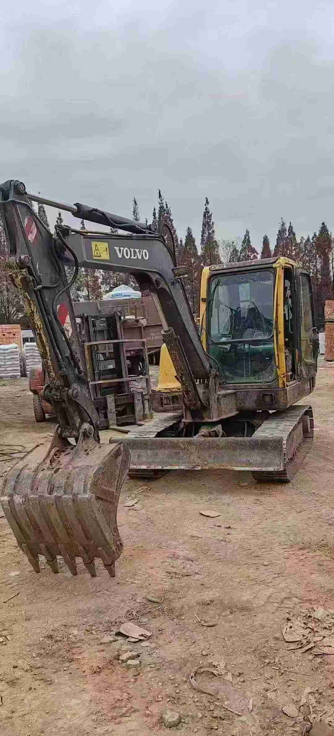 Buy Volvo EW55 Used Excavator / 3 Used Volvo EW55 Excavator 2016 Model / 3