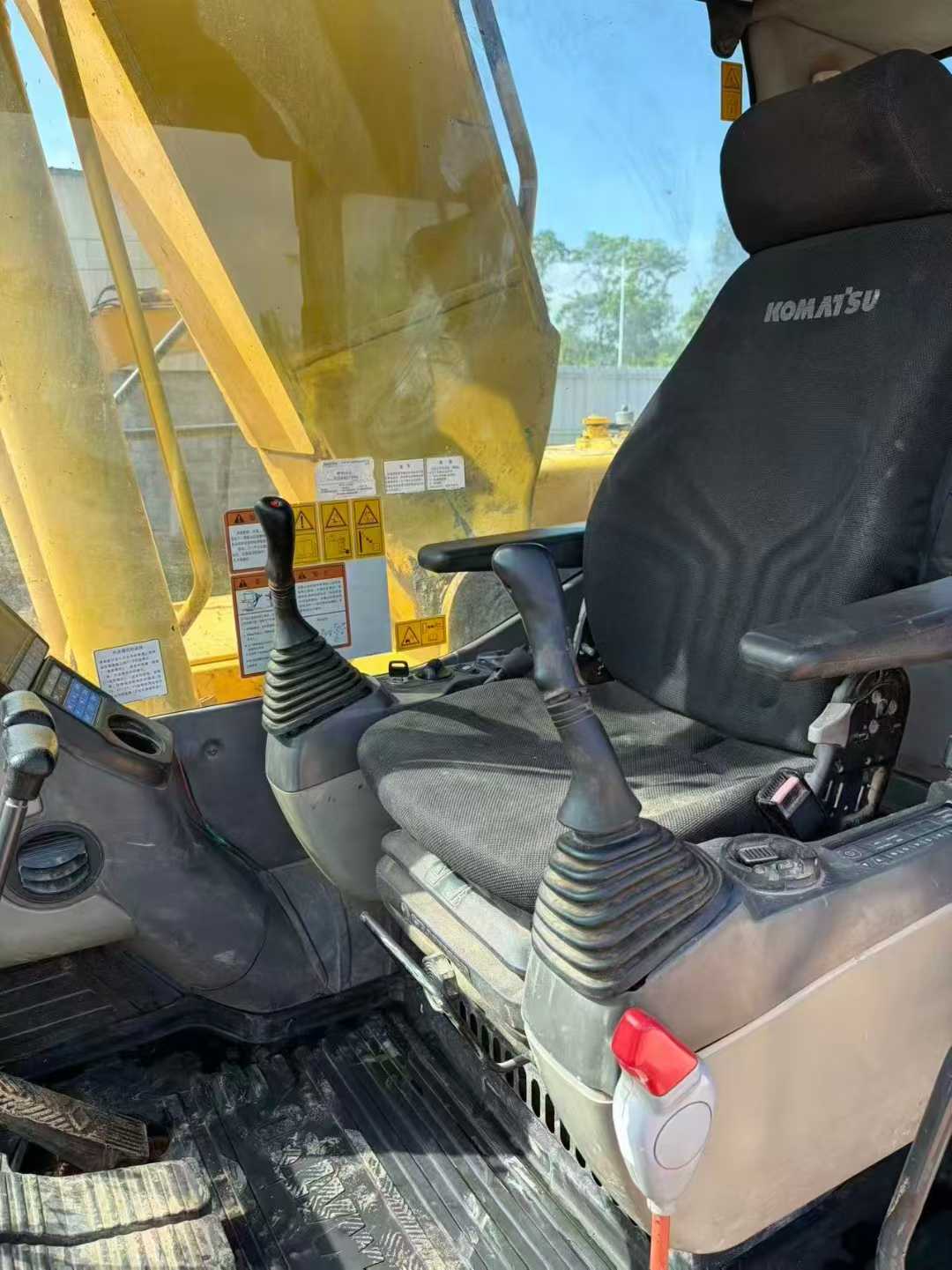 Buy Komatsu PC240LC-8 Used Excavator / 4 Used Komatsu PC240LC-8 Excavator 2013 Model / 4