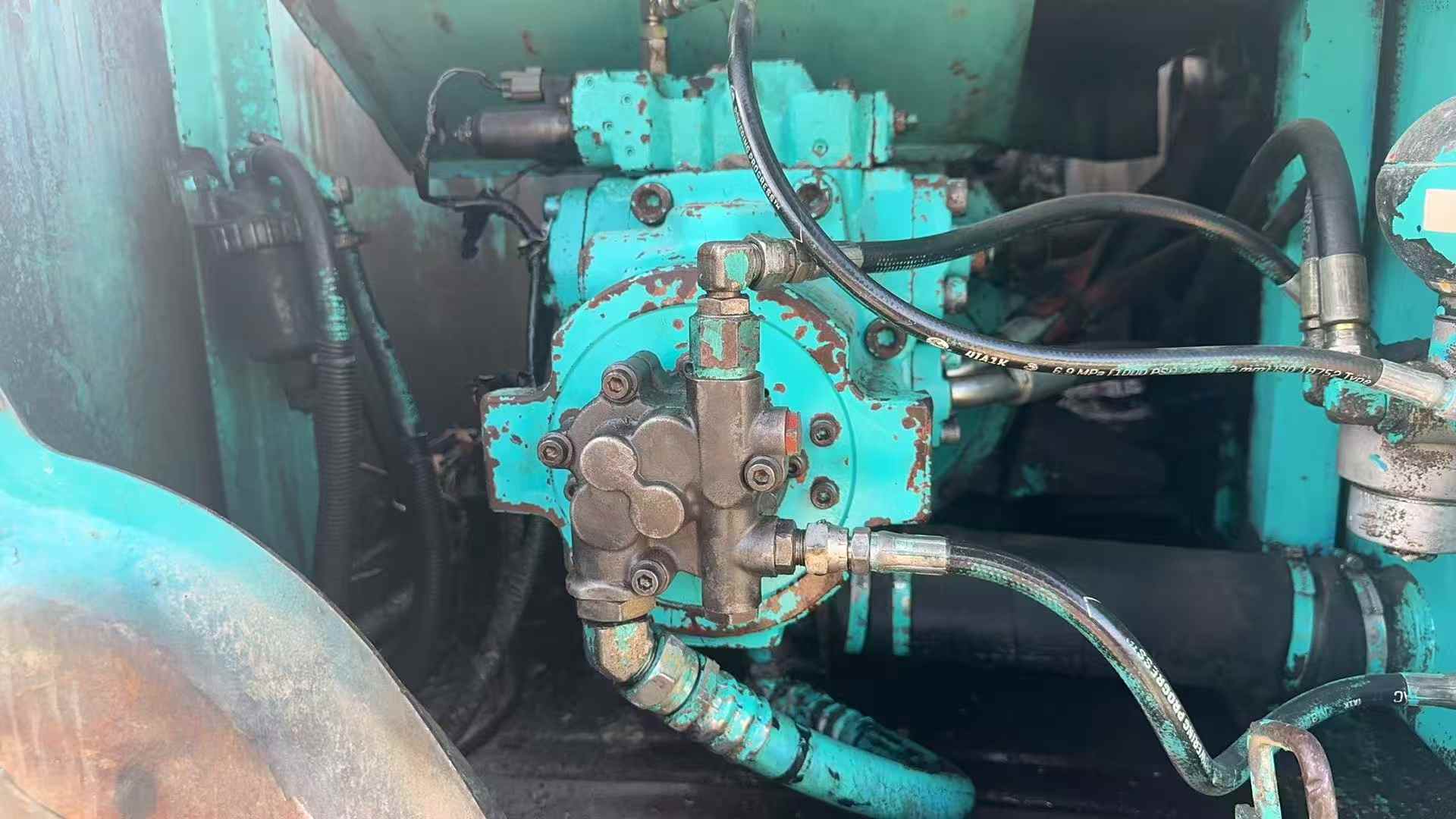 Buy Kobelco SK200-5.5 Used Excavator / 6 Used Kobelco SK200-5.5 Excavator 2016 Model / 6