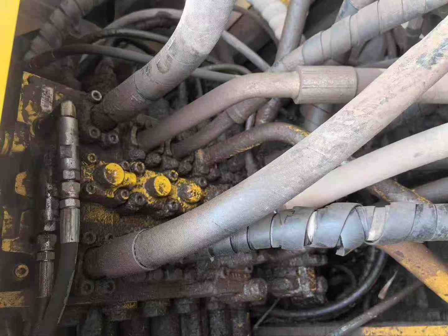 Buy Komatsu PC220 Used Excavator / 4 Used Komatsu PC220 Excavator 2020 Model / 4