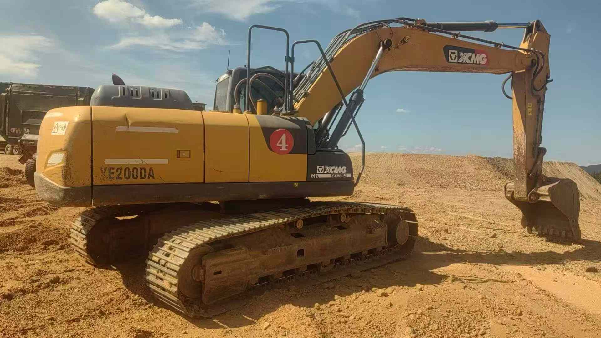 Buy XCMG LW200 Used Excavator / 3 Used XCMG LW200 Excavator 2019 Model / 3