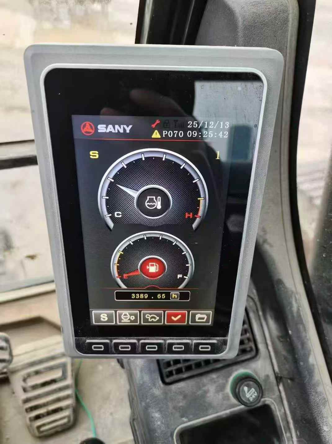 Buy Sany SY200H Used Excavator / 6 Used Sany SY200H Excavator 2020 Model / 6