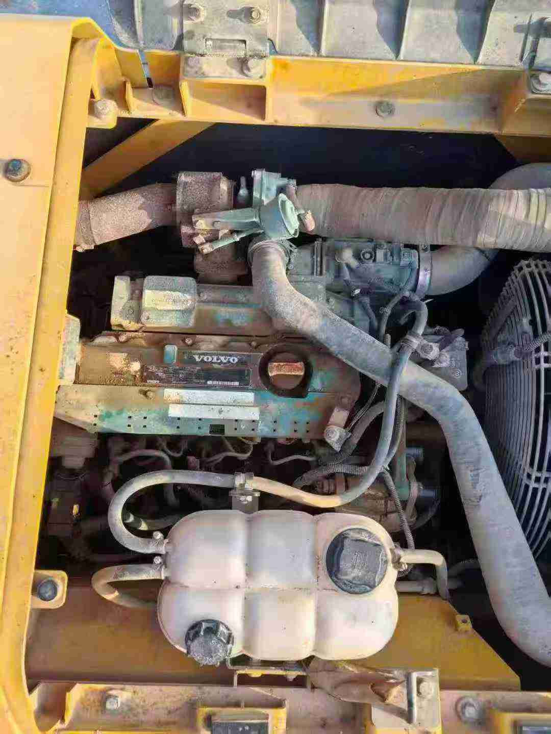 Buy Volvo EW70 Used Excavator / 5 Used Volvo EW70 Excavator 2019 Model / 5