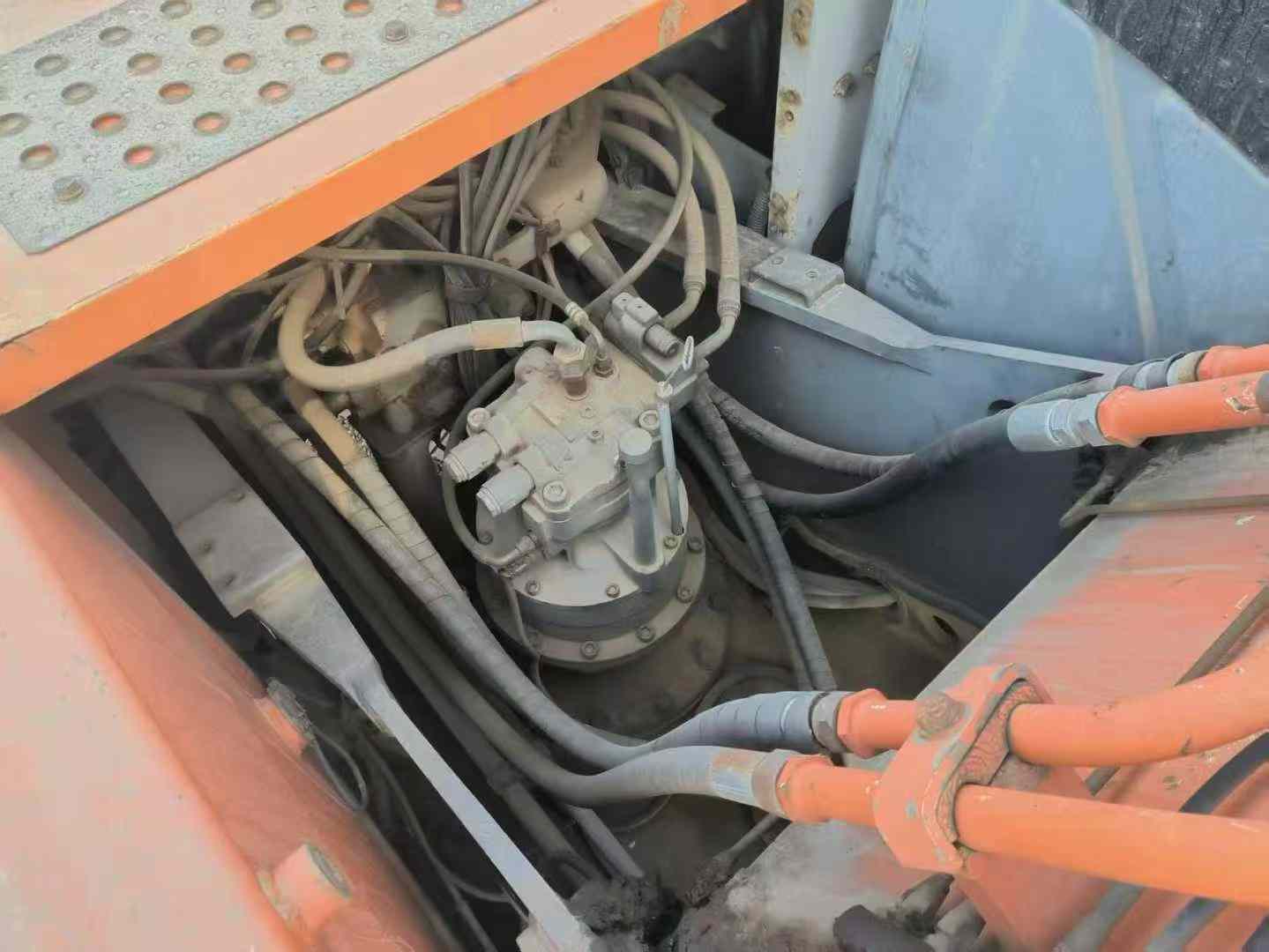 Buy Hitachi ZAXIS200 Used Excavator / 7 Used Hitachi ZAXIS200 Excavator 2016 Model / 7