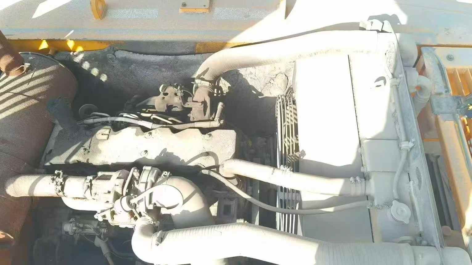 Buy Hyundai R305LC-9T Used Excavator / 5 Used Hyundai R305LC-9T Excavator 2016 Model / 5