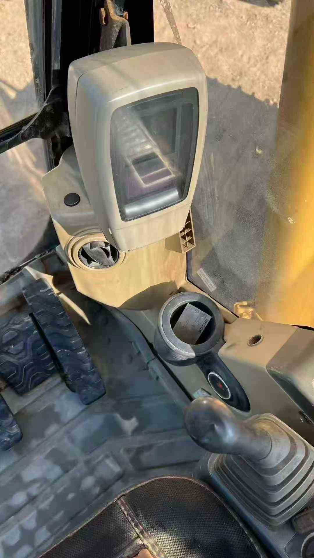 Buy Caterpillar 320CU Used Excavator / 8 Used Caterpillar 320CU Excavator 2016 Model / 8