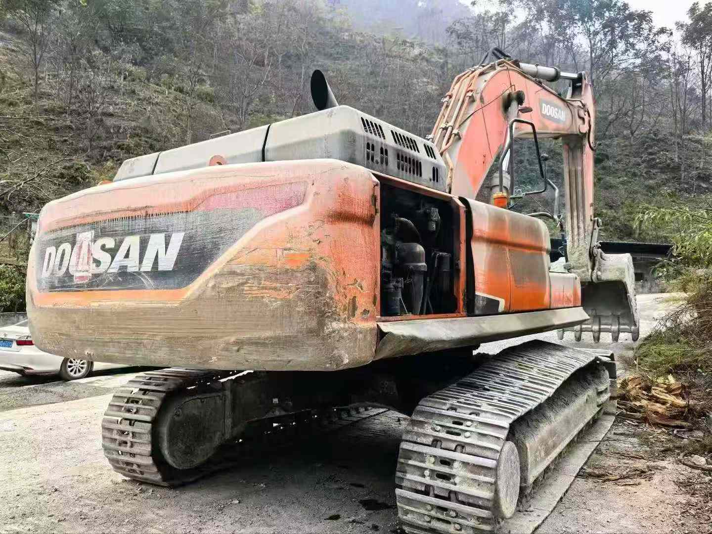 Buy Doosan DX80 Used Excavator / 1