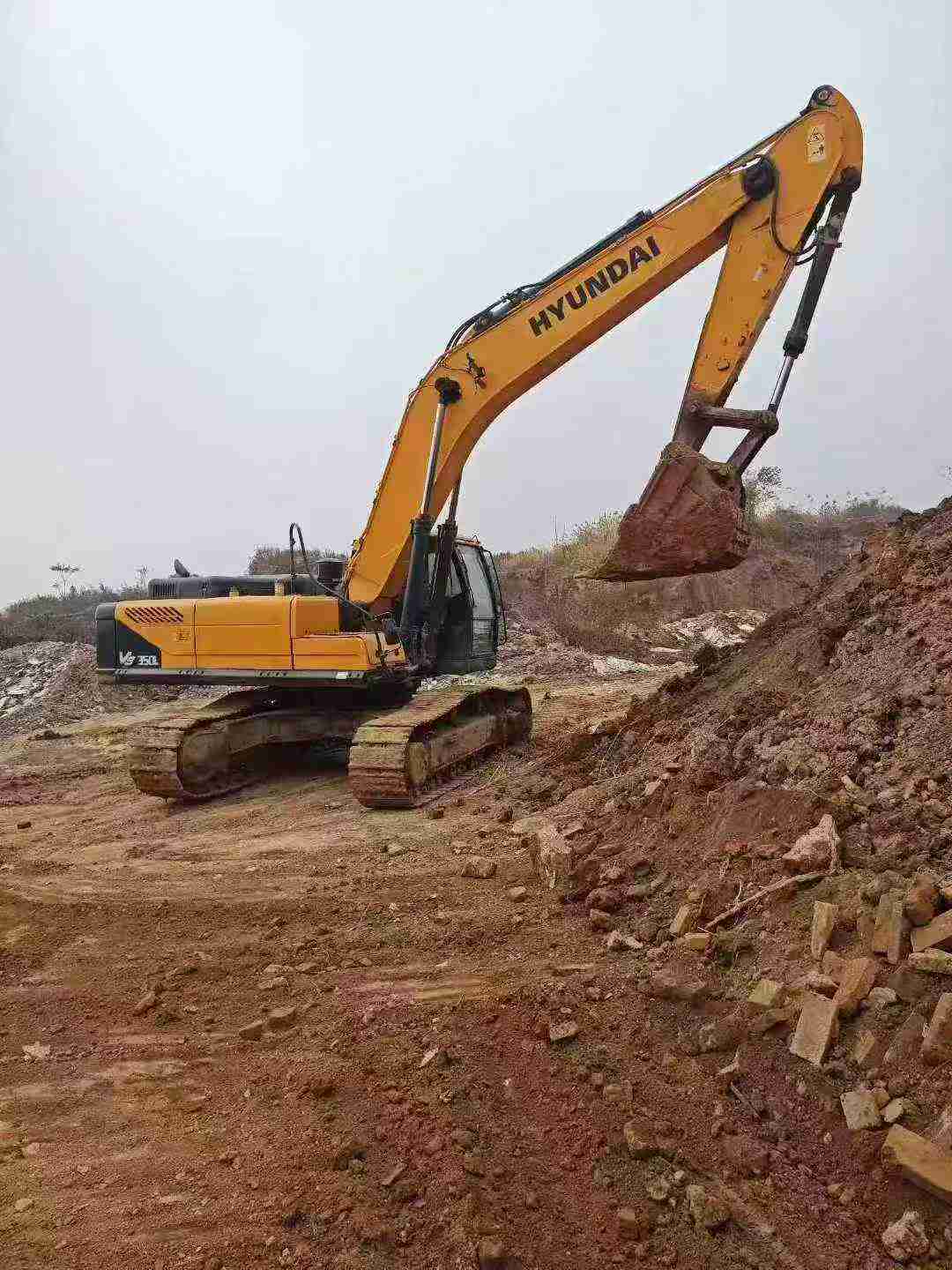 Buy Hyundai 350LC-9V Used Excavator / 9 Used Hyundai 350LC-9V Excavator 2018 Model / 9