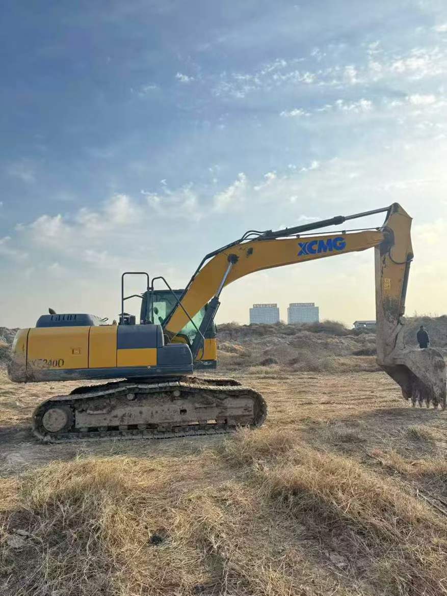 Buy XCMG XE215 Used Excavator / 5 Used XCMG XE215 Excavator 2018 Model / 5