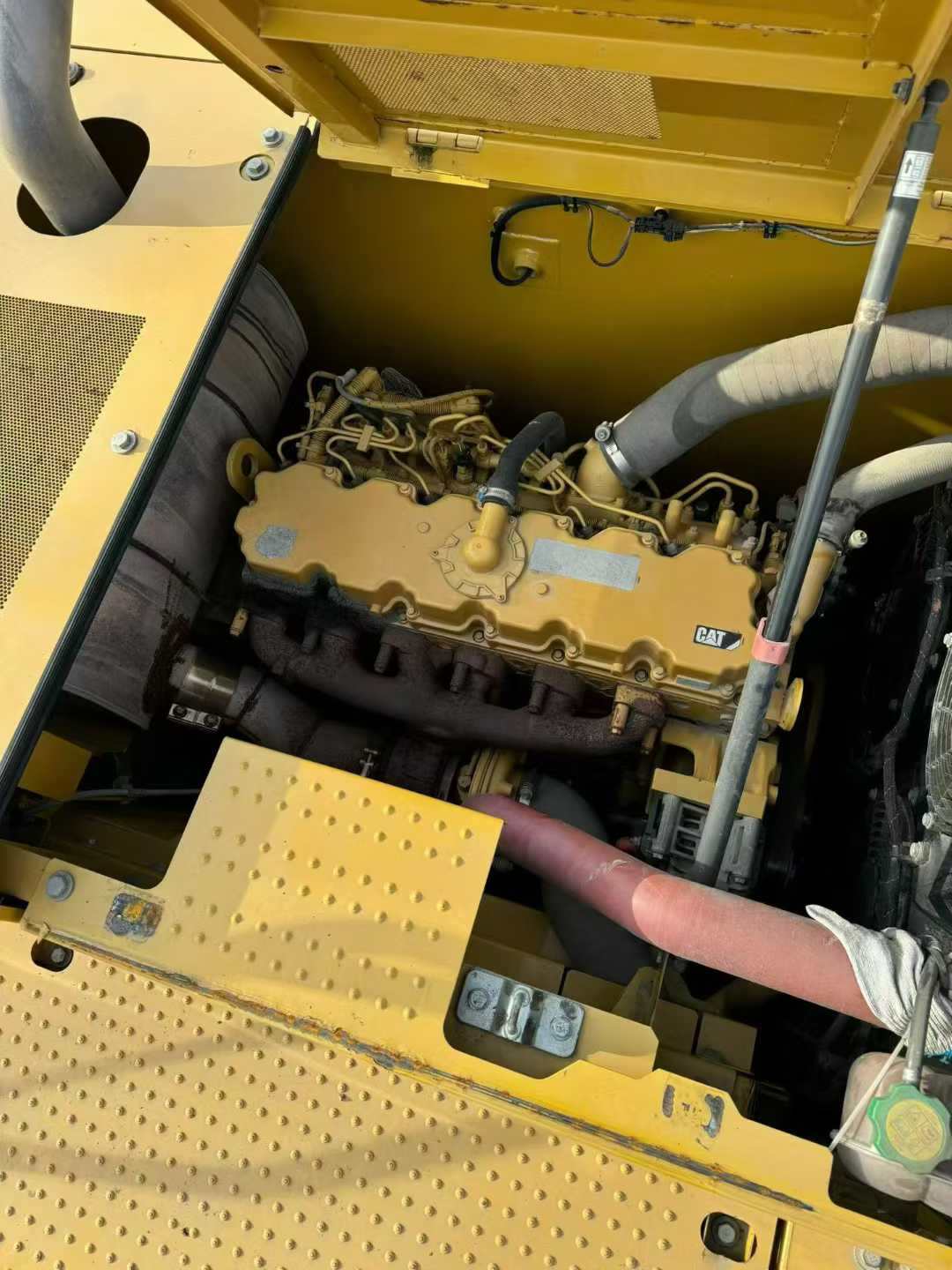 Buy Caterpillar 323 Used Excavator / 5 Used Caterpillar 323 Excavator 2019 Model / 5