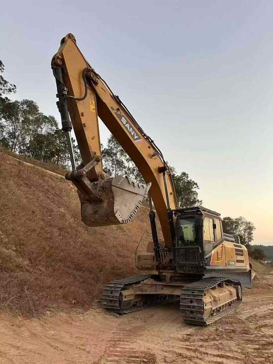 Buy Sany SY75 Used Excavator / 1