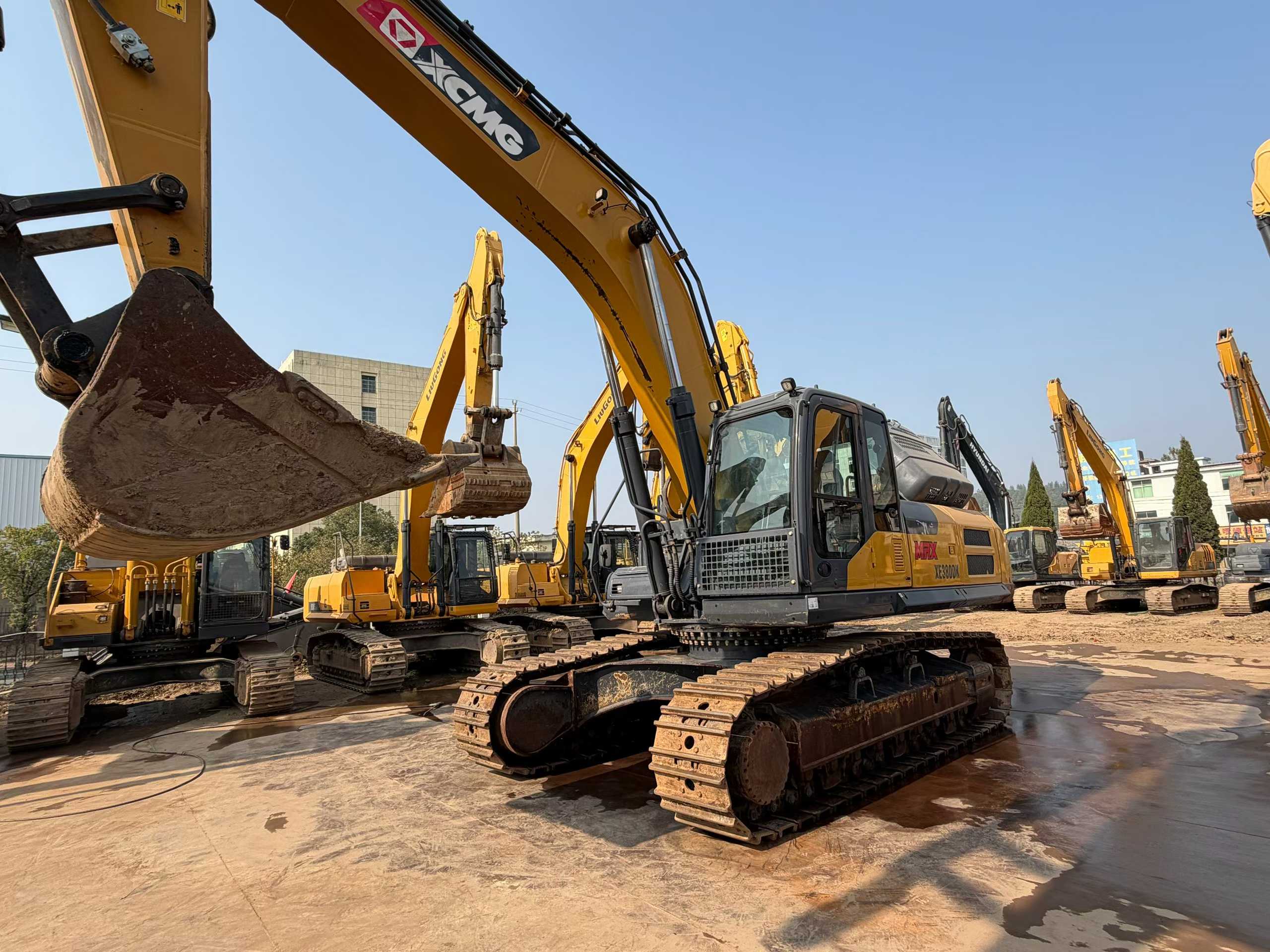 Buy XCMG XE80 Used Excavator / 1