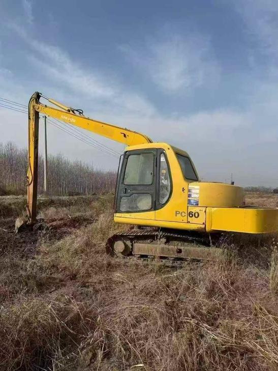 Buy Komatsu PC60-7 Used Excavator / 1