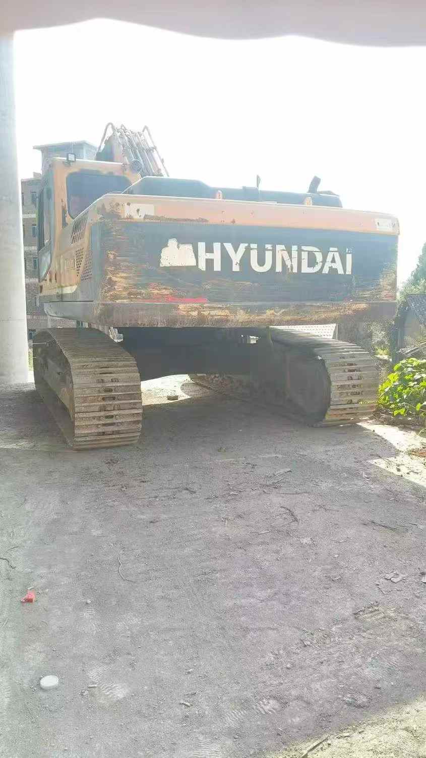 Buy Hyundai R305LC-9T Used Excavator / 2 Used Hyundai R305LC-9T Excavator 2016 Model / 2