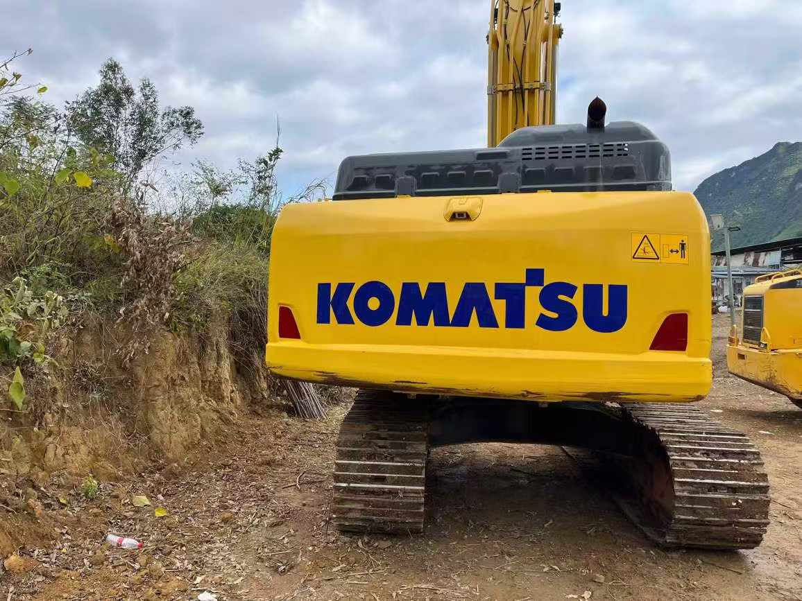 Buy Komatsu PC200-1 Used Excavator / 5 Used Komatsu PC200-1 Excavator 2024 Model / 5
