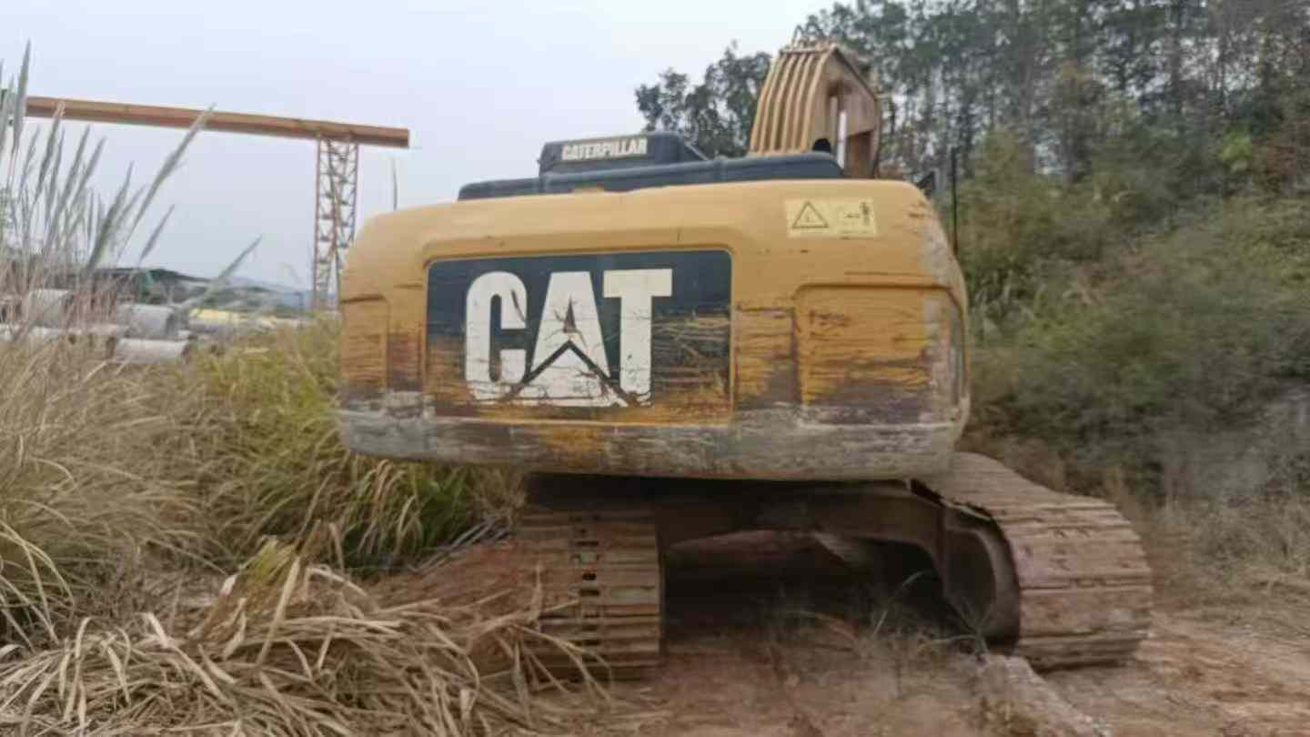 Buy Caterpillar 320D Used Excavator / 2 Used Caterpillar 320D Excavator 2016 Model / 2