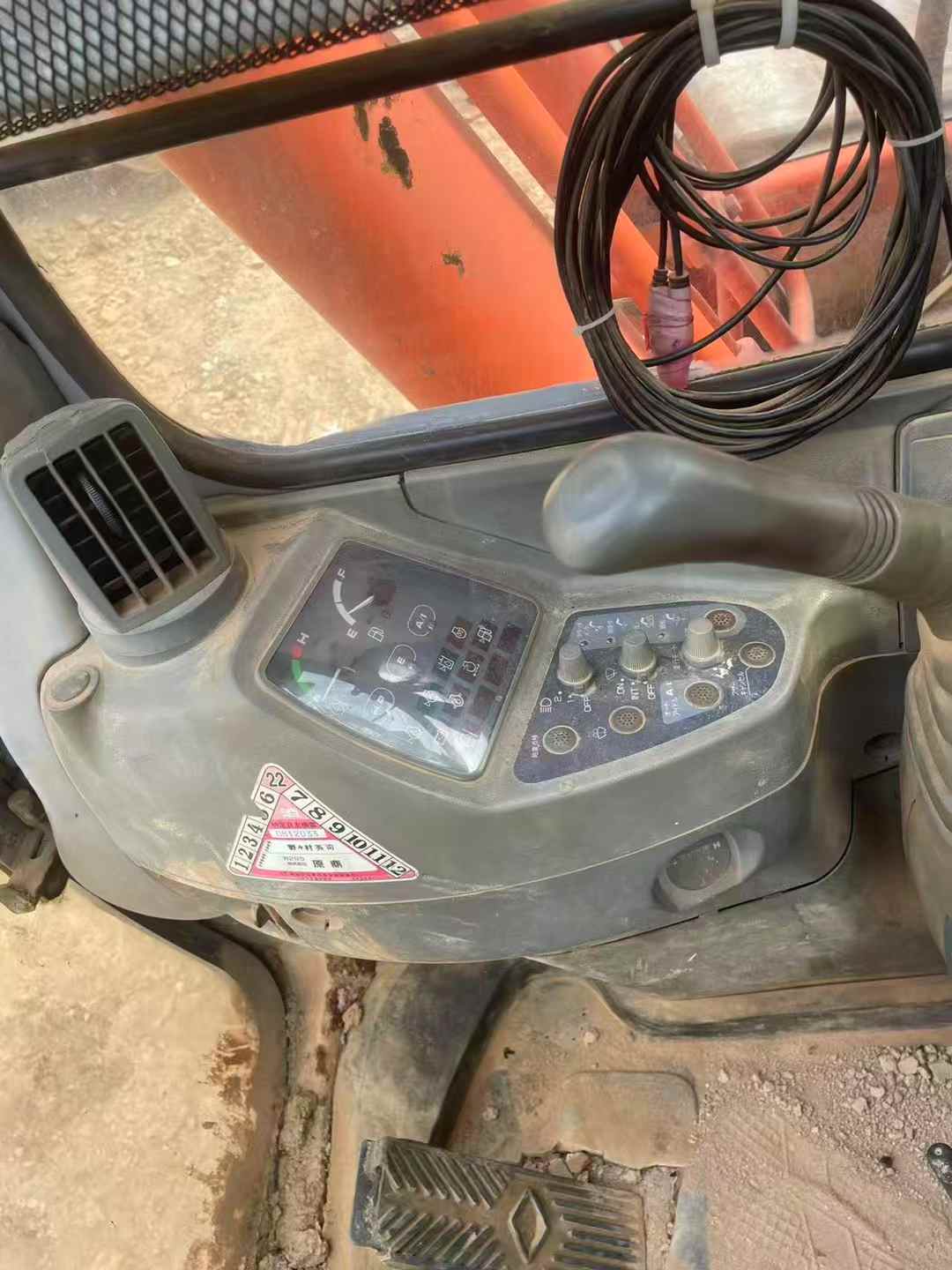 Buy Hitachi ZAXIS200 Used Excavator / 3 Used Hitachi ZAXIS200 Excavator 2016 Model / 3