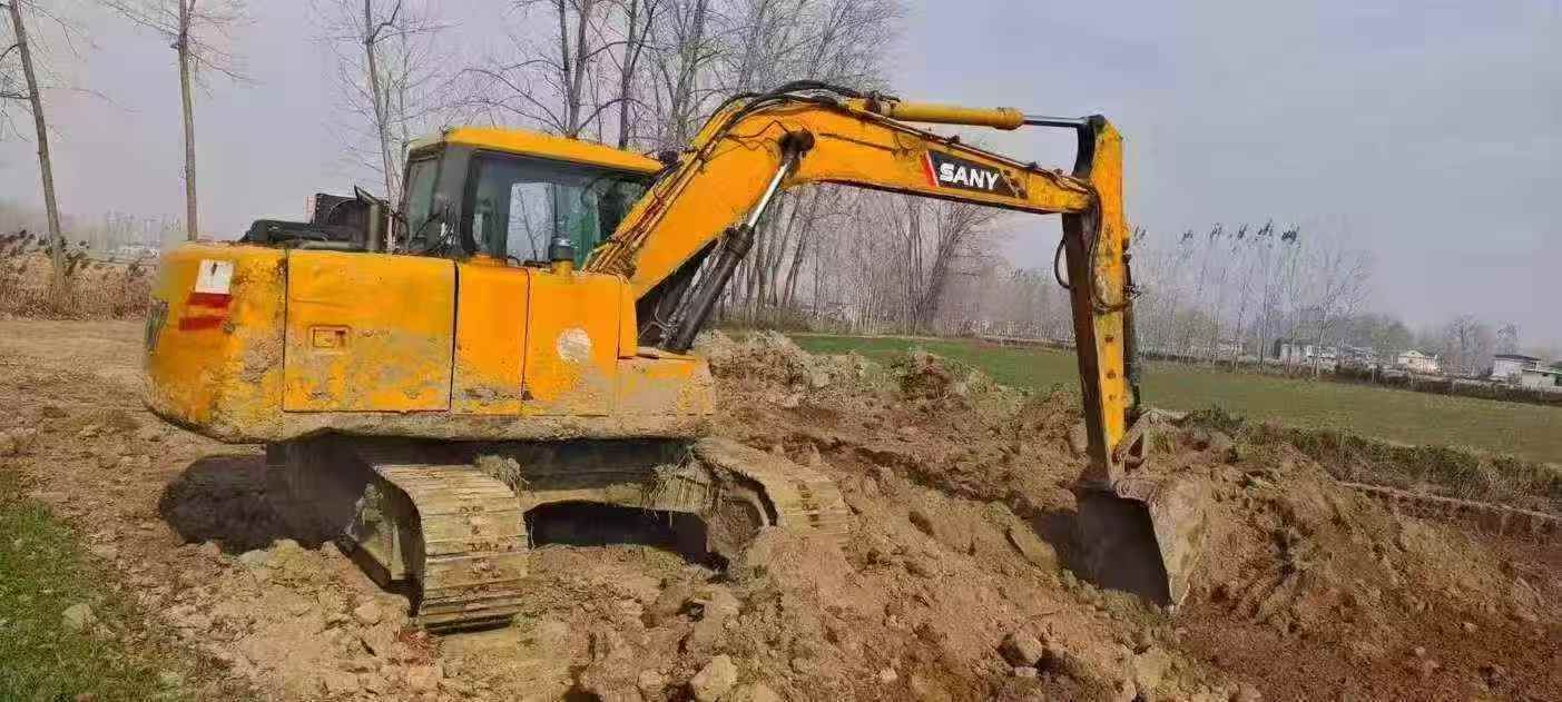 Buy Sany SY135 Used Excavator / 2 Used Sany SY135 Excavator 2013 Model / 2