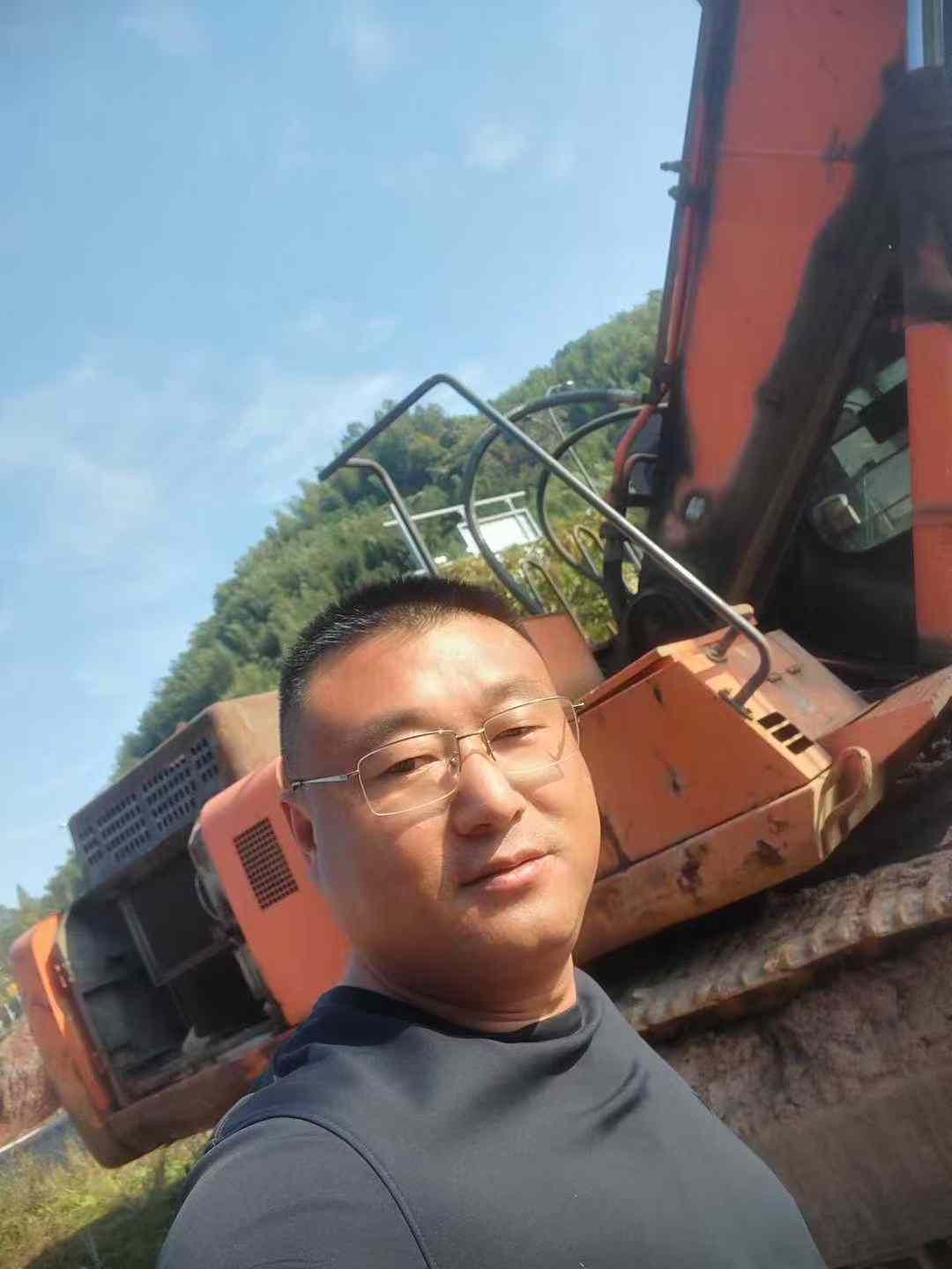 Buy Hitachi ZX50 Used Excavator / 1