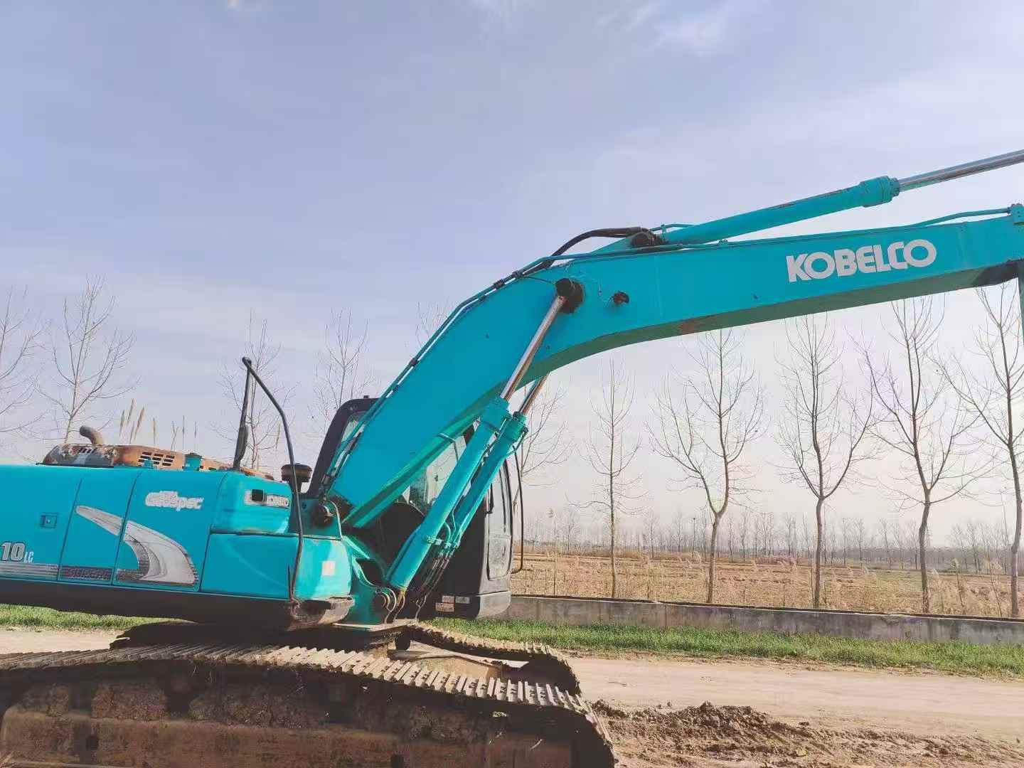 Buy Kobelco SK210 Used Excavator / 5 Used Kobelco SK210 Excavator 2011 Model / 5
