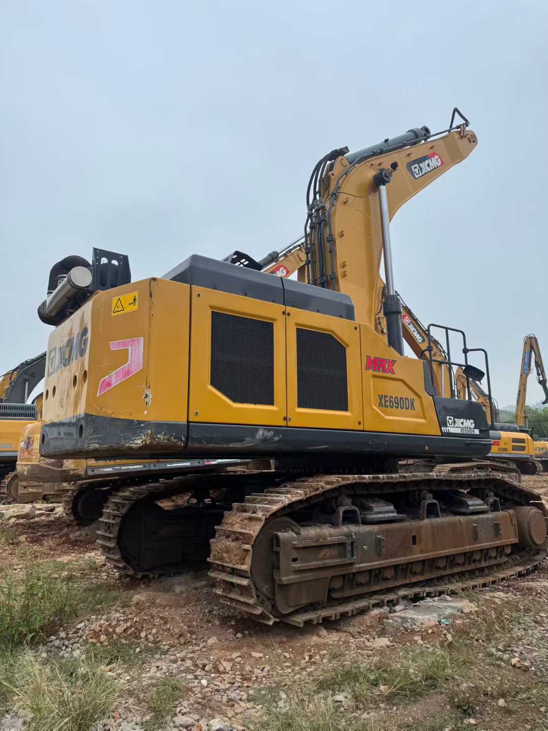 Buy XCMG XE690DK MAX Used Excavator / 4 Used XCMG XE690DK MAX Excavator 2022 Model / 4