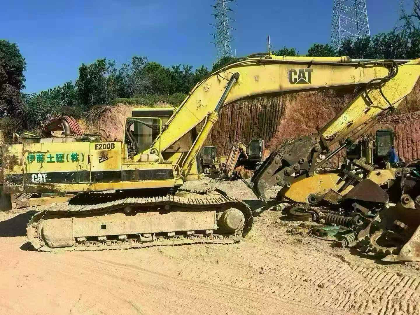 Buy Caterpillar CT20 Used Excavator / 2 Used Caterpillar CT20 Excavator 2016 Model / 2