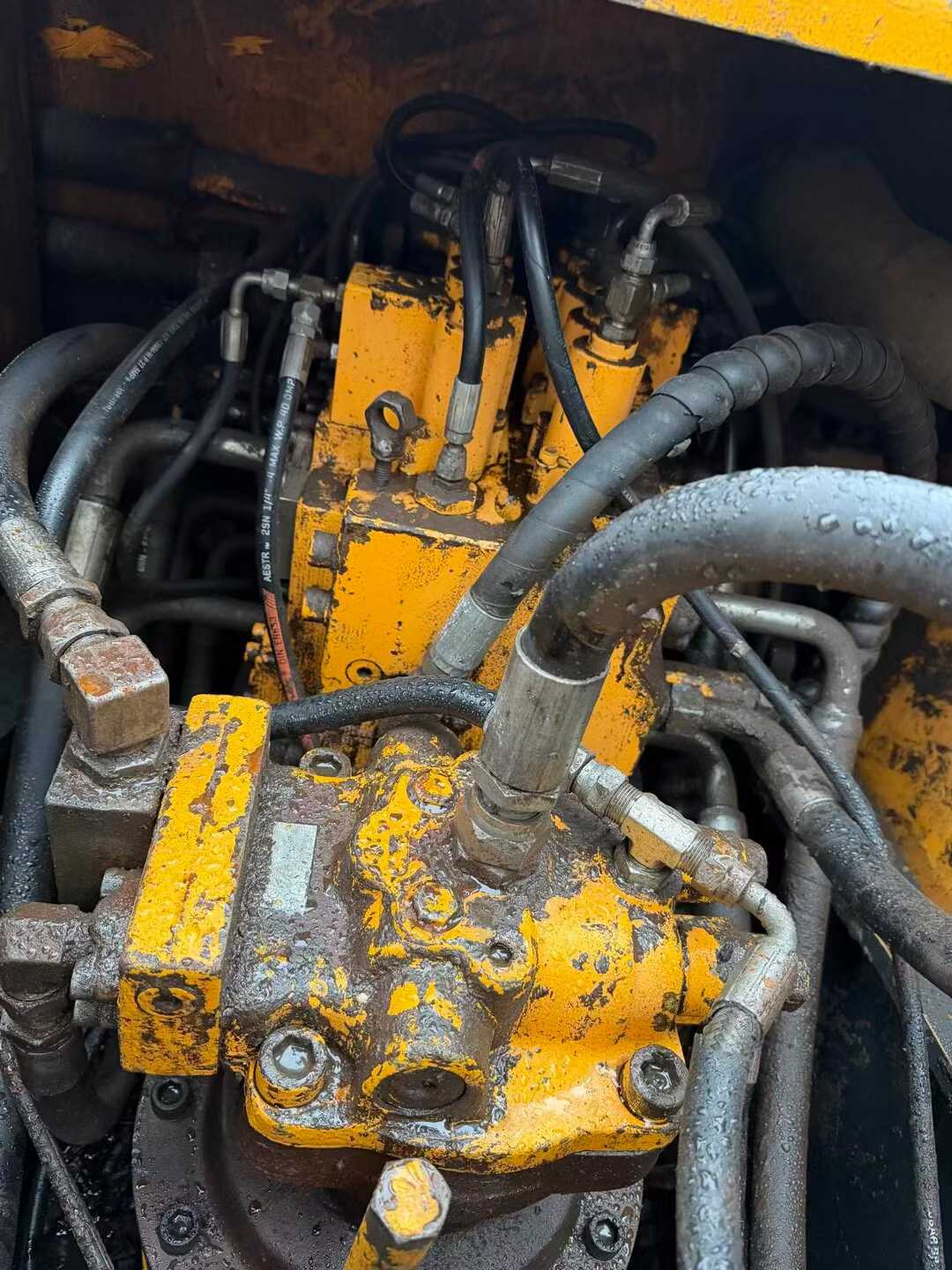 Buy Hyundai R225-7 Used Excavator / 2 Used Hyundai R225-7 Excavator 2016 Model / 2