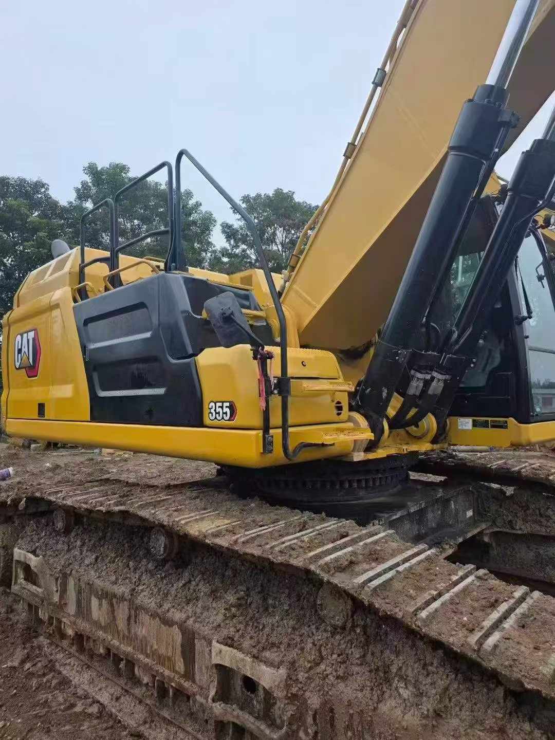 Buy Caterpillar 215 Used Excavator / 2 Used Caterpillar 215 Excavator 2022 Model / 2