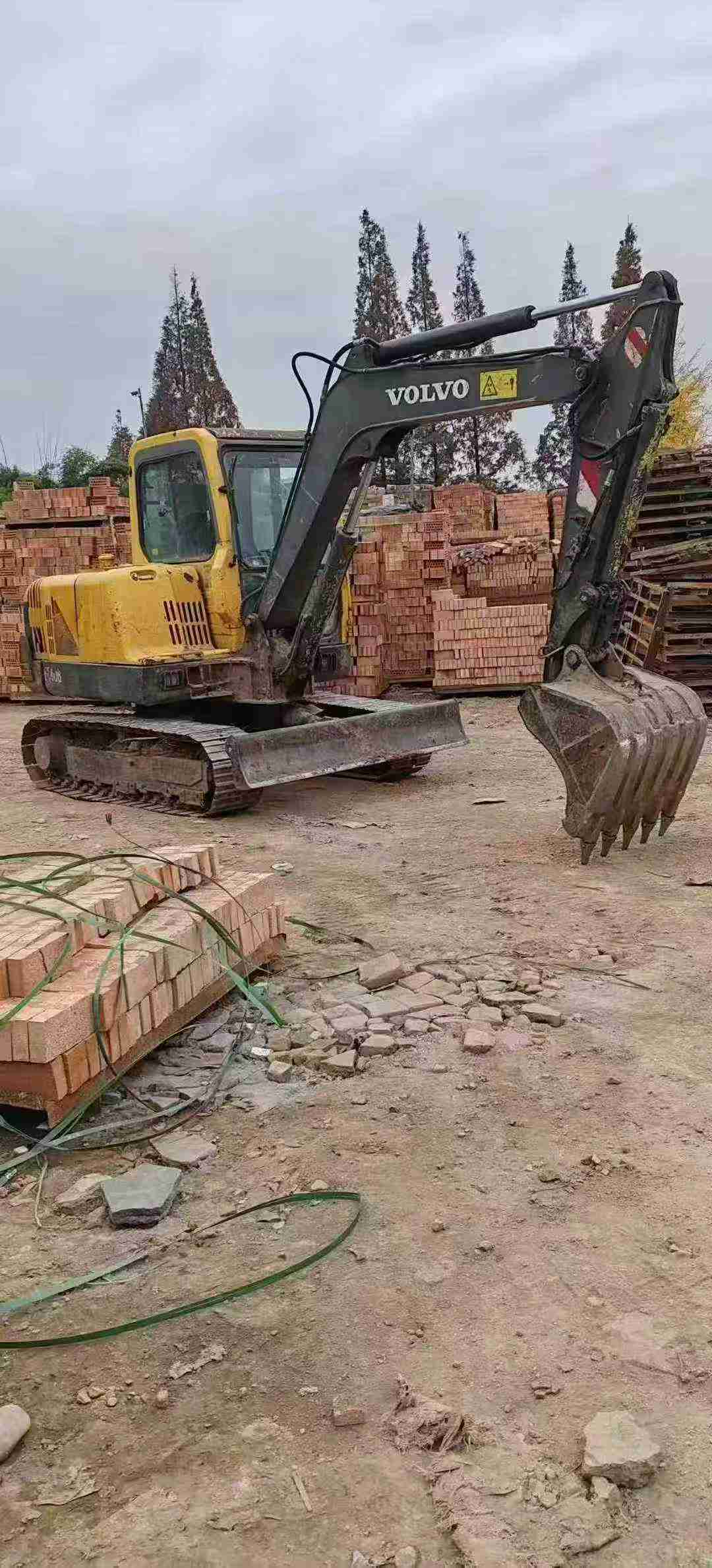 Buy Volvo EW55 Used Excavator / 1