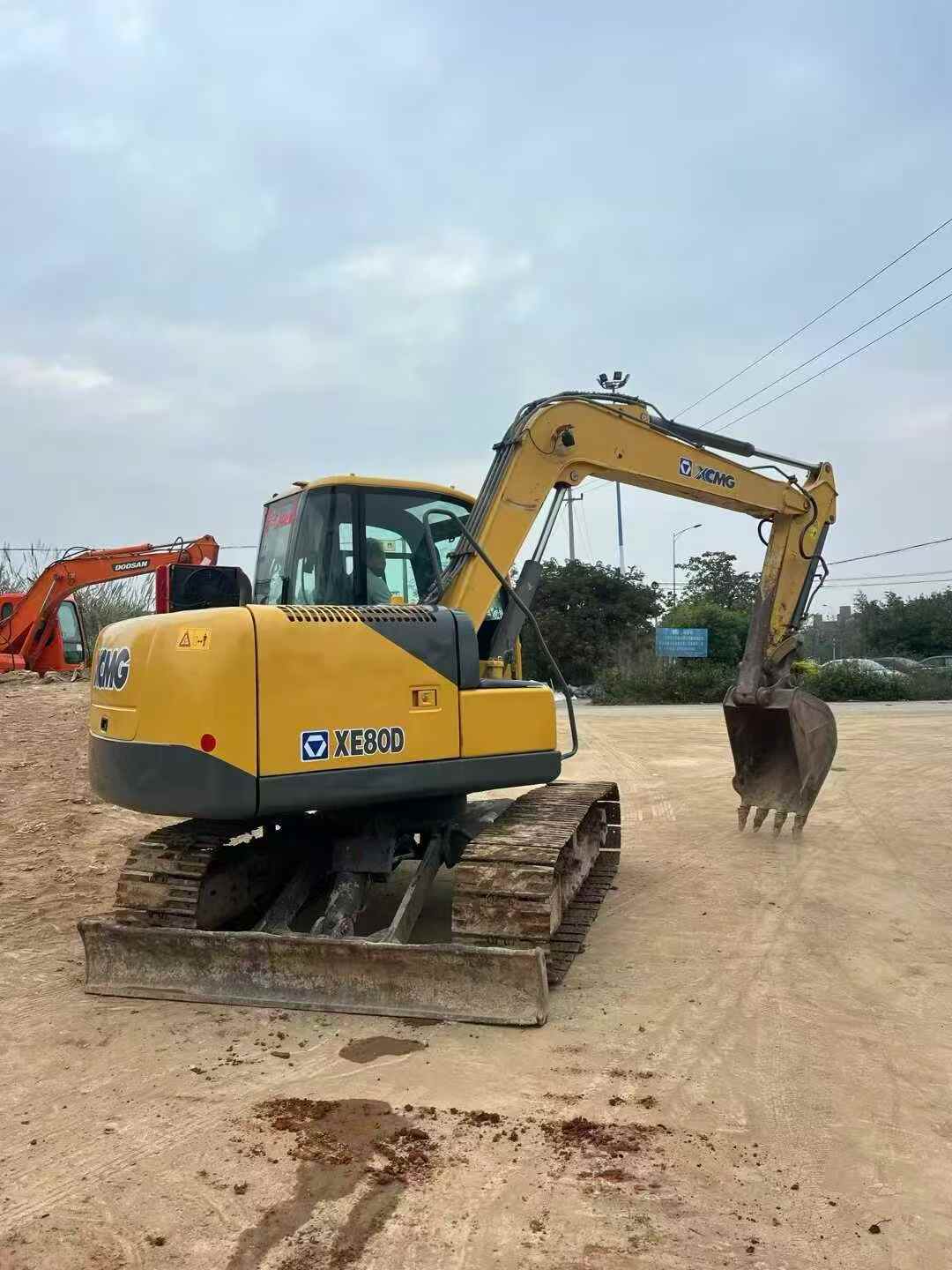 Buy XCMG XE80 Used Excavator / 1