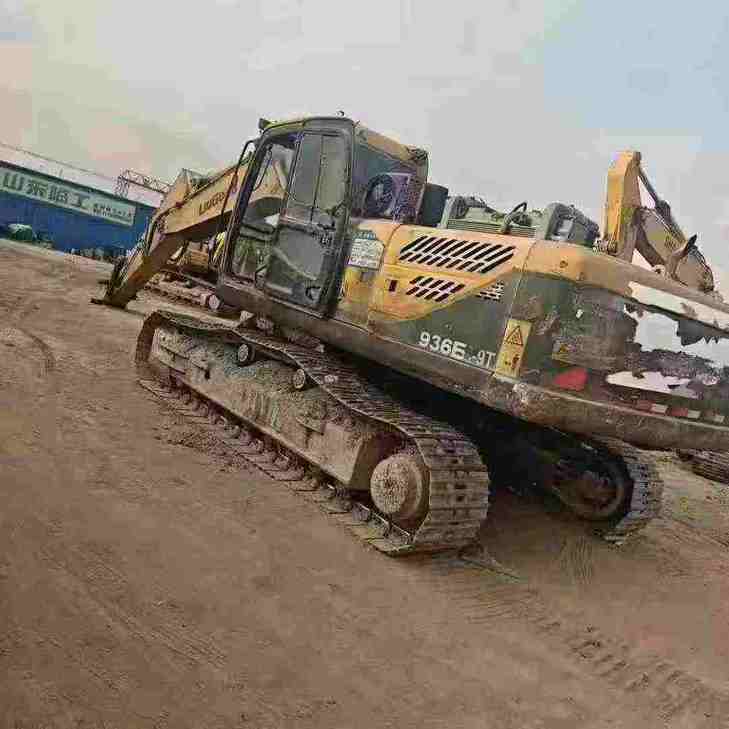 Buy Hyundai R335-7 Used Excavator / 1
