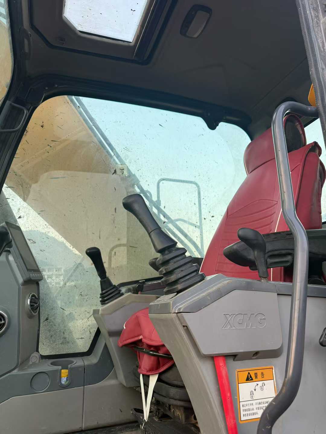 Buy XCMG XE215 Used Excavator / 3 Used XCMG XE215 Excavator 2022 Model / 3