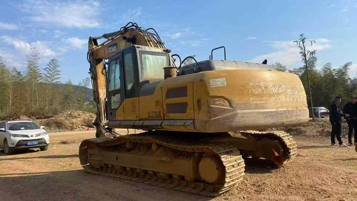 Buy XCMG XE270GK Used Excavator / 1