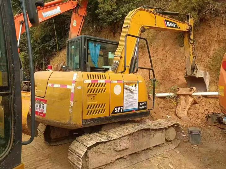 Buy Sany SY75 Used Excavator / 1