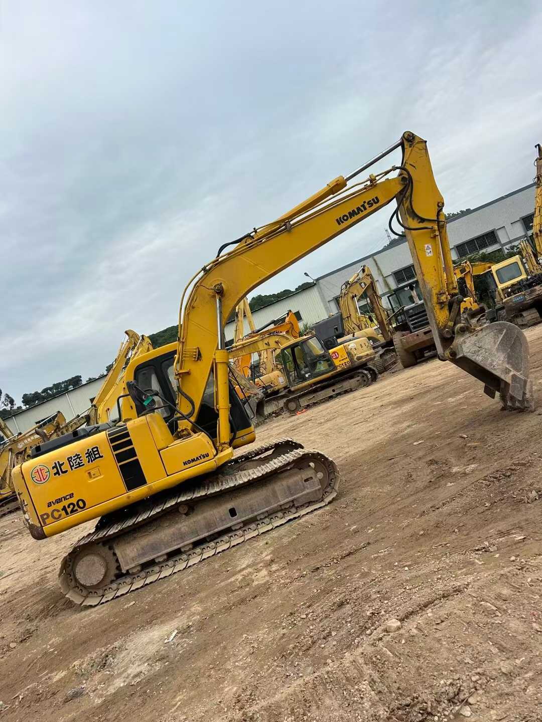 Buy Komatsu PC120-6 Used Excavator / 1