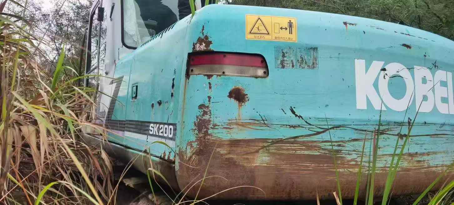 Buy Kobelco SK200 Used Excavator / 3 Used Kobelco SK200 Excavator 2016 Model / 3