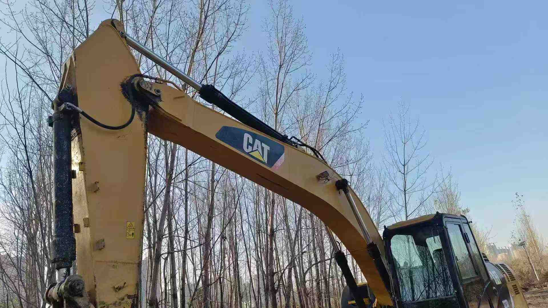 Buy Caterpillar 323D2L Used Excavator / 5 Used Caterpillar 323D2L Excavator 2014 Model / 5